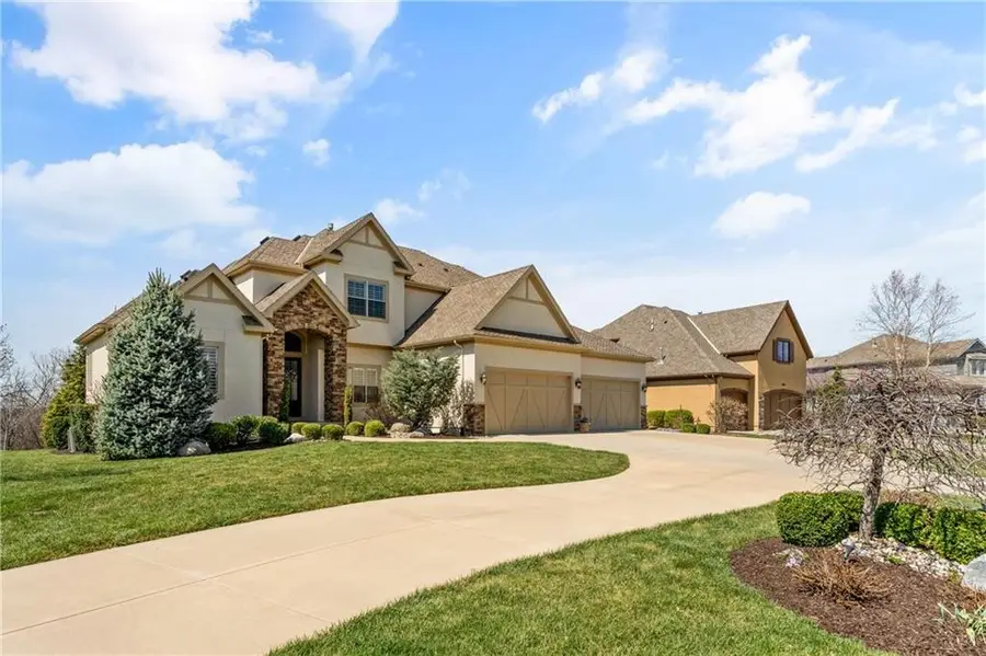 16258 Canterbury Road, Overland Park, KS 66085 - #2