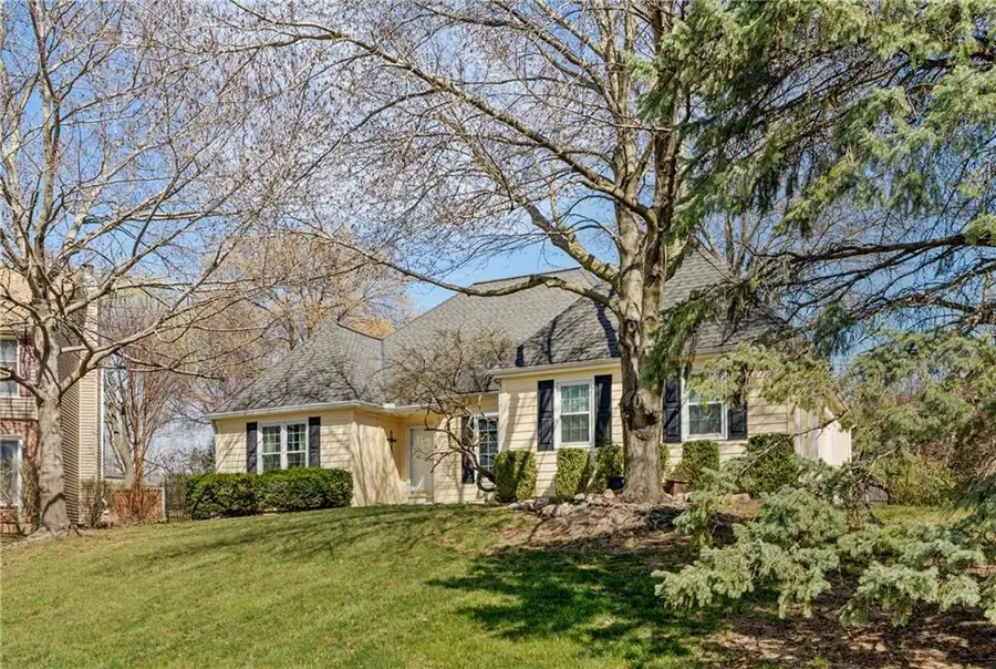 13416 W 70th Terrace, Shawnee, KS 66216 - #2