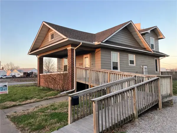 2118 Walnut Street, Higginsville, MO 64037