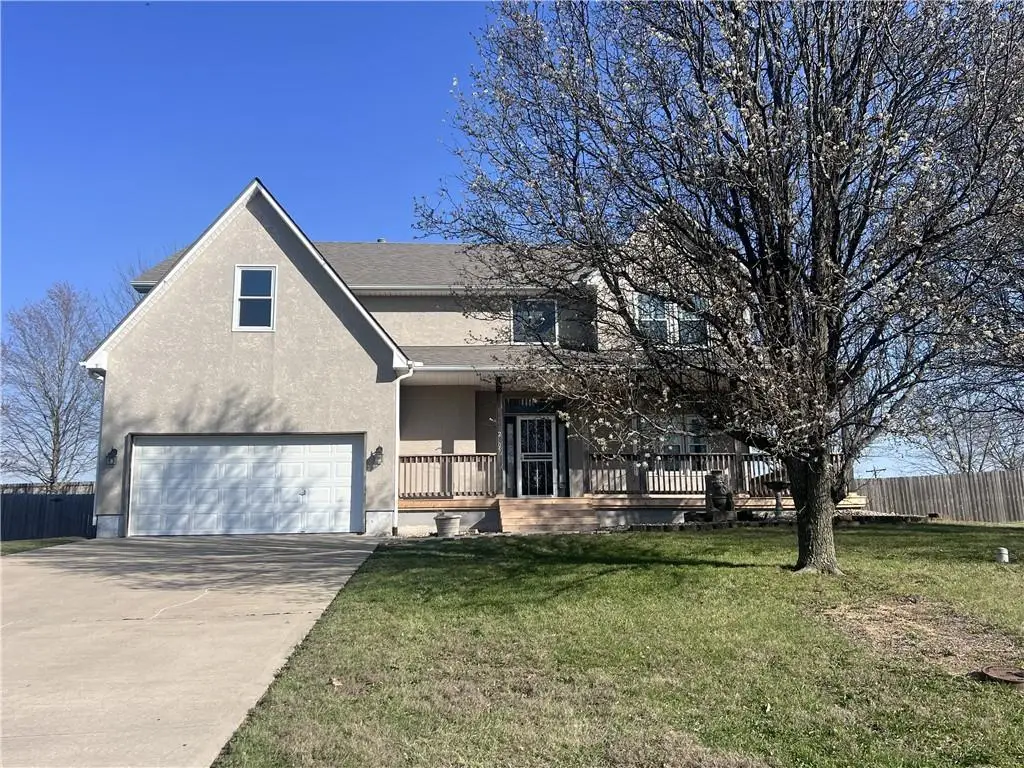 2305 SE Horseshoe Drive, Oak Grove, MO 64075 - #1
