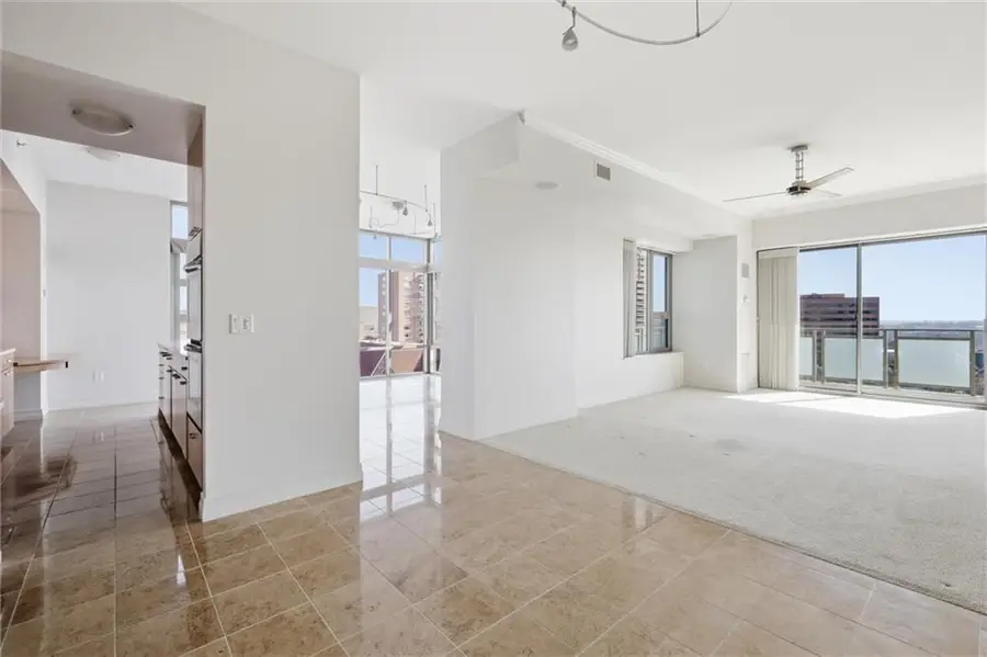 4950 Central Street #702, Kansas City, MO 64112 - #3