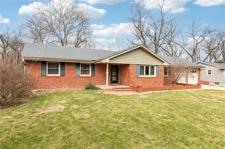 6138 Hemlock Street, Mission, KS 66202 - #3