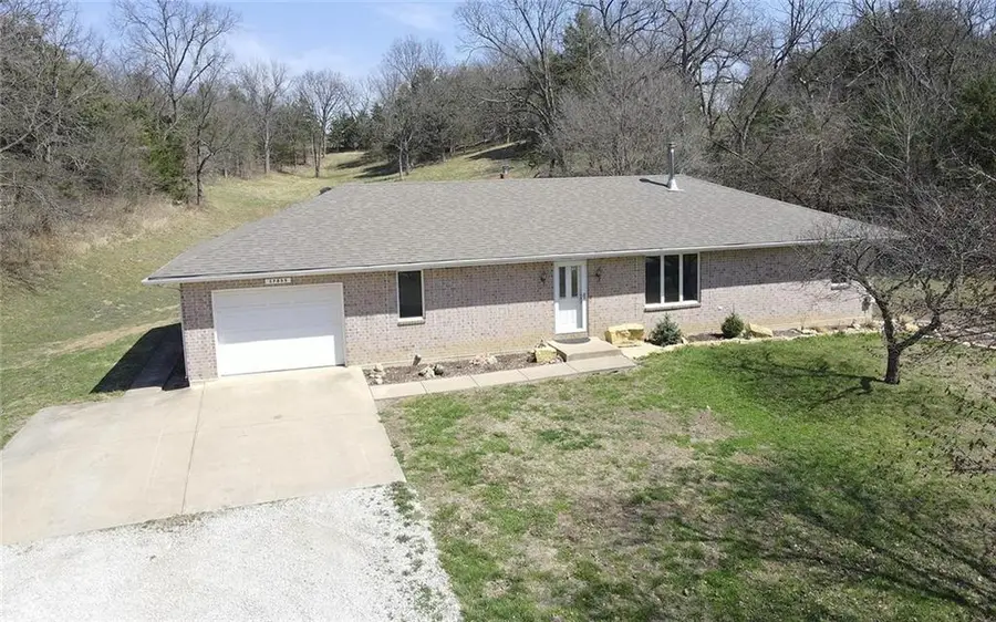 17055 Interurban Road, Platte City, MO 64079 - #2