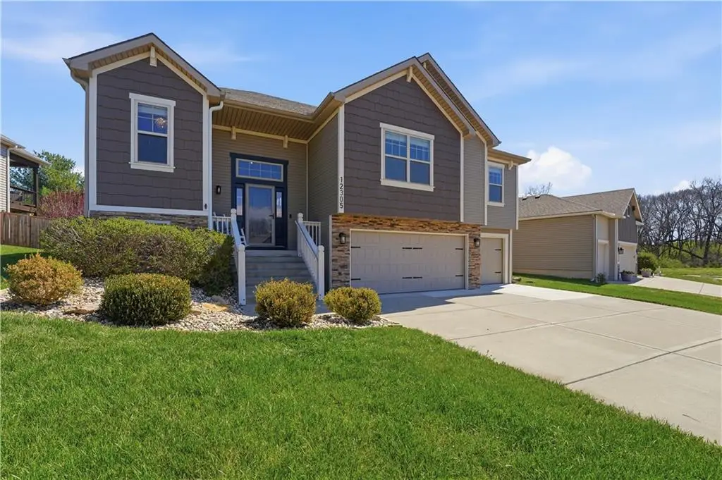 12305 N Wayne Avenue, Kansas City, MO 64165 - #1