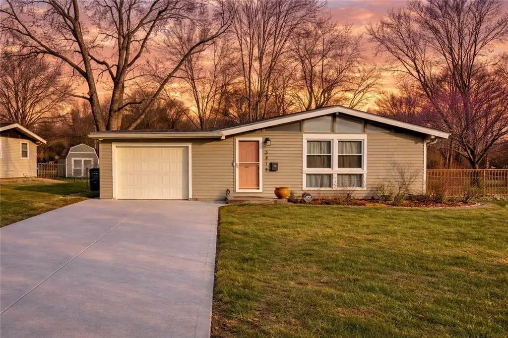 5819 N Euclid Avenue, Kansas City, MO 64118 - #1