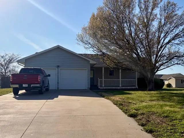 308 Heather Street, Burlington, KS 66839 - #2