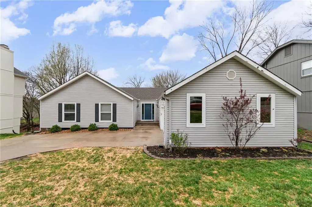 7400 N Granby Avenue, Kansas City, MO 64151 - #1