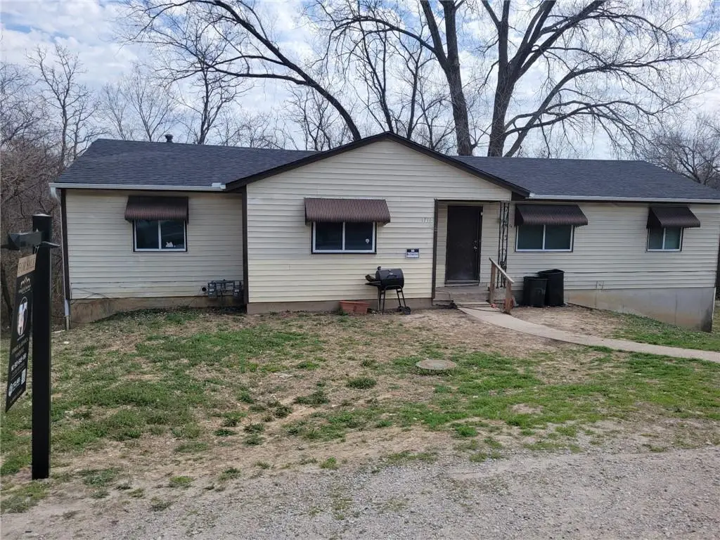 1709 N 51st Terrace, Kansas City, KS 66102 - #1