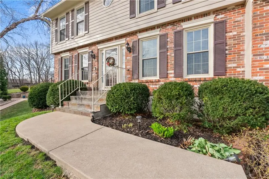 311 NE Wicklow Court, Lees Summit, MO 64064 - #3