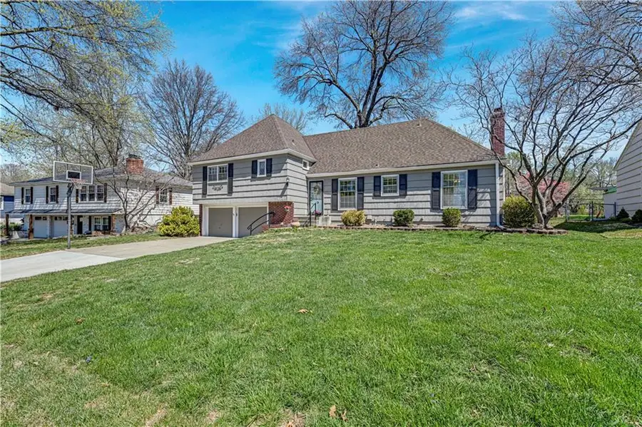 9207 Moody Park Drive, Overland Park, KS 66212 - #3