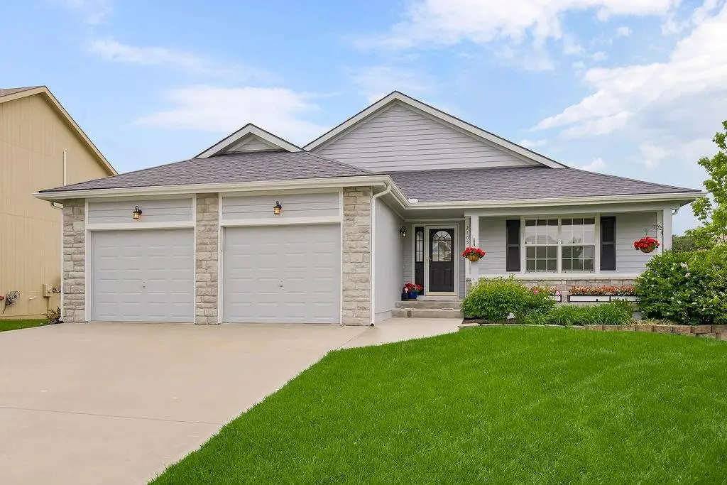 2105 Alder Street, Leavenworth, KS 66048 - #1