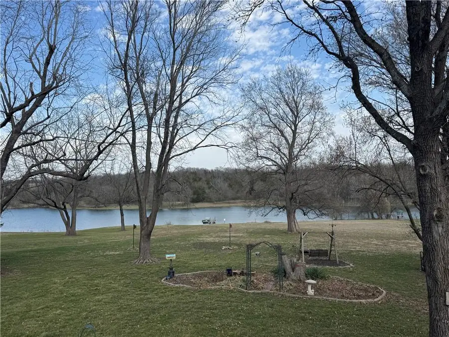 1510 S Lakestone Drive, Olathe, KS 66061 - #3