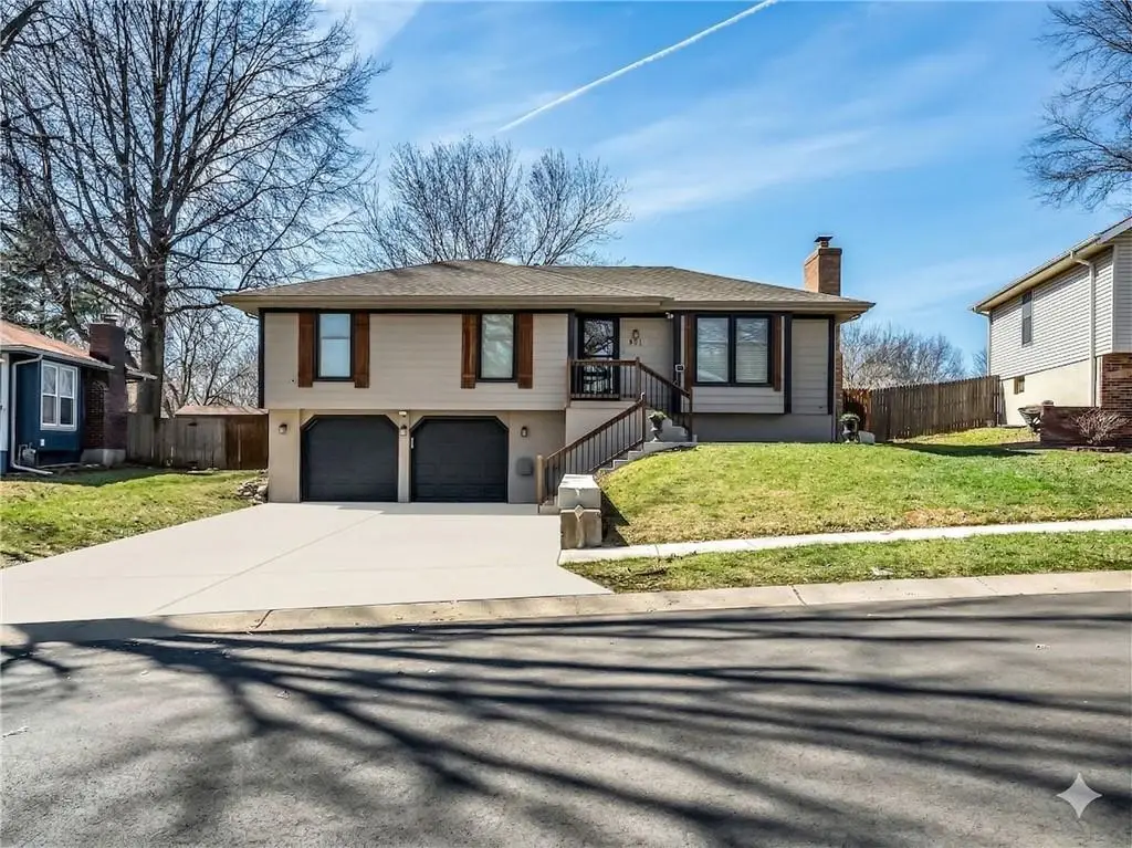 801 SW 29th Street, Blue Springs, MO 64015 - #1