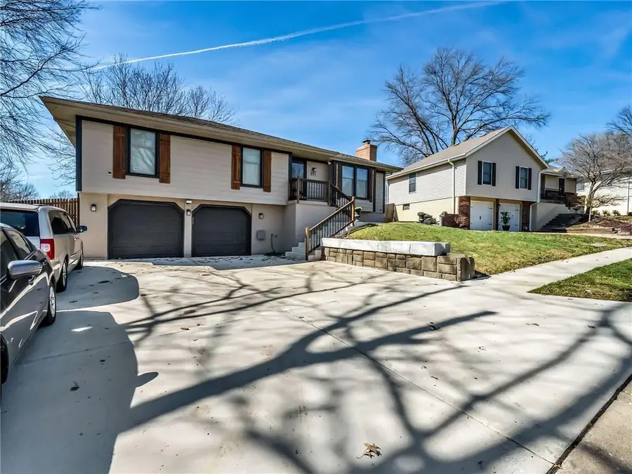 801 SW 29th Street, Blue Springs, MO 64015 - #2