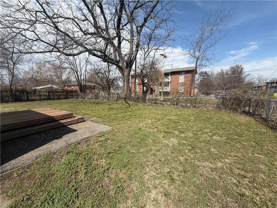 2602 Essex Avenue, Kansas City, KS 66103 - #3