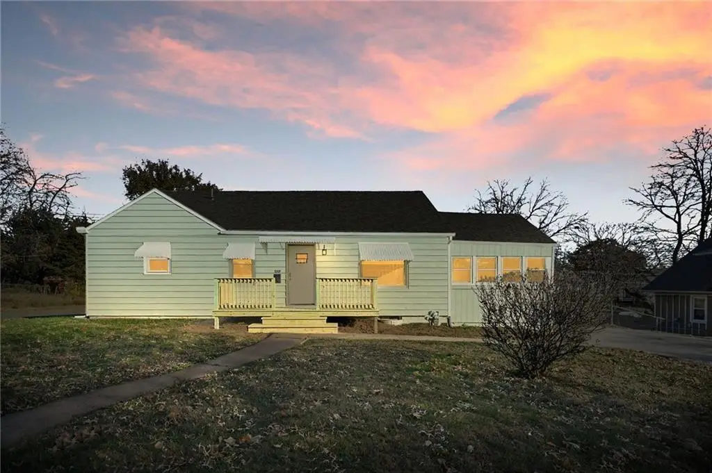 8301 Highland Avenue, Kansas City, MO 64131 - #1