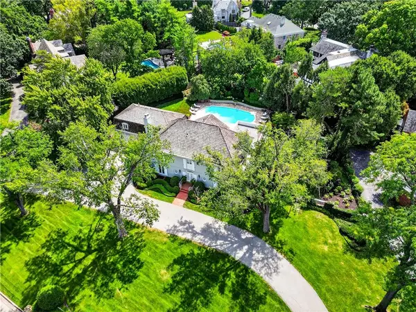 2835 Verona Road, Mission Hills, KS 66208