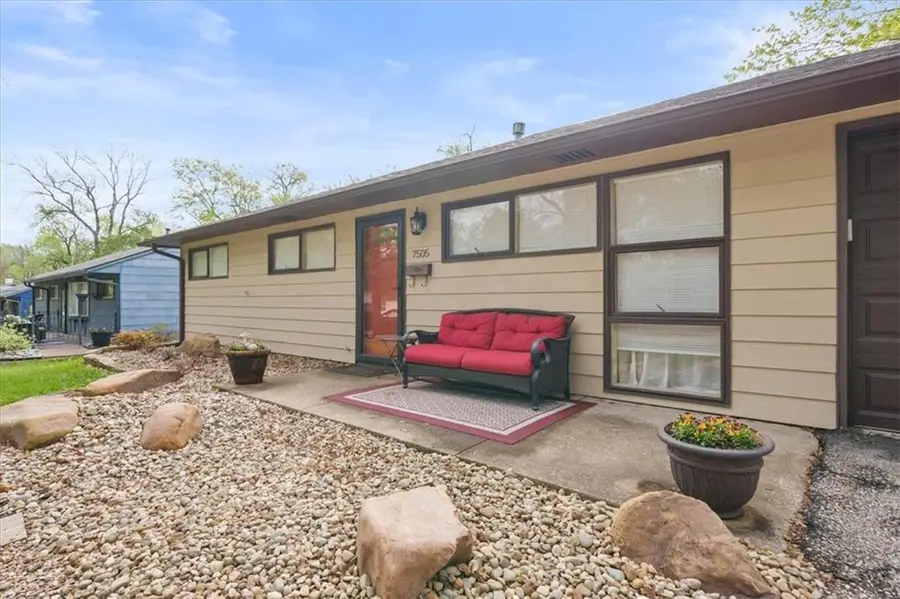 7505 E 111th Terrace, Kansas City, MO 64134 - #3