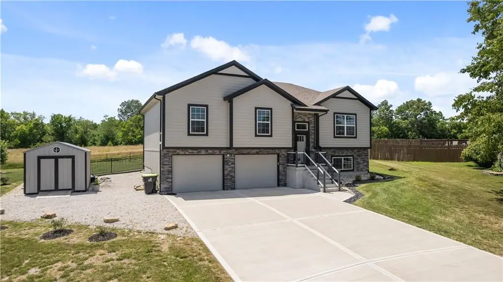 3102 Katy Trail Drive, Harrisonville, MO 64701 - #1