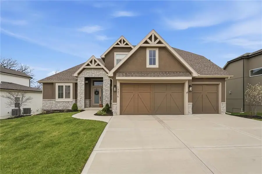 13475 Terrace Park Drive, Parkville, MO 64152 - #2