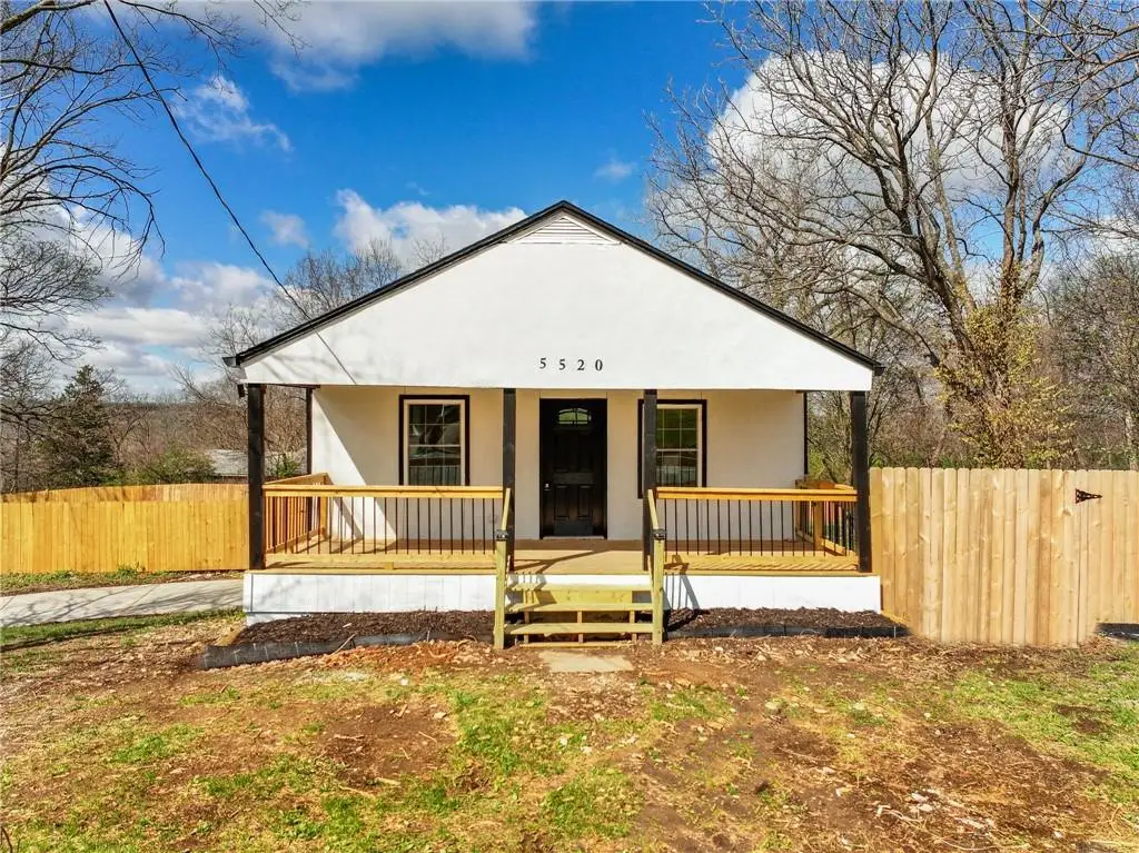 5520 Topping Avenue, Kansas City, MO 64129 - #1