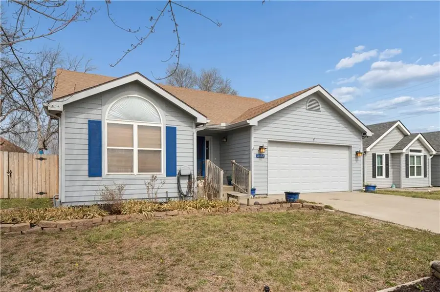 2132 E 26th Street, Lawrence, KS 66046 - #2