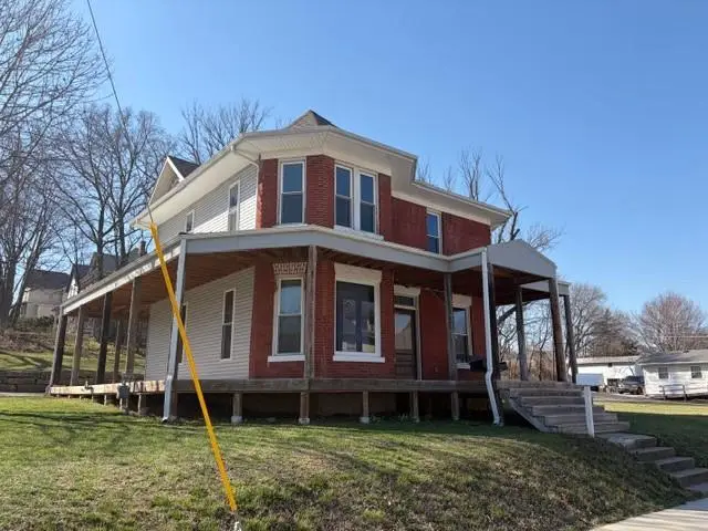 401 N 9th Street, Atchison, KS 66002 - #3
