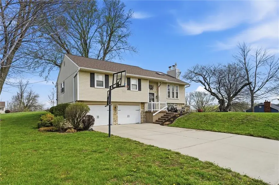 12200 Hollingsworth Road, Kansas City, KS 66109 - #2