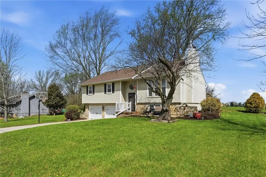 12200 Hollingsworth Road, Kansas City, KS 66109 - #3