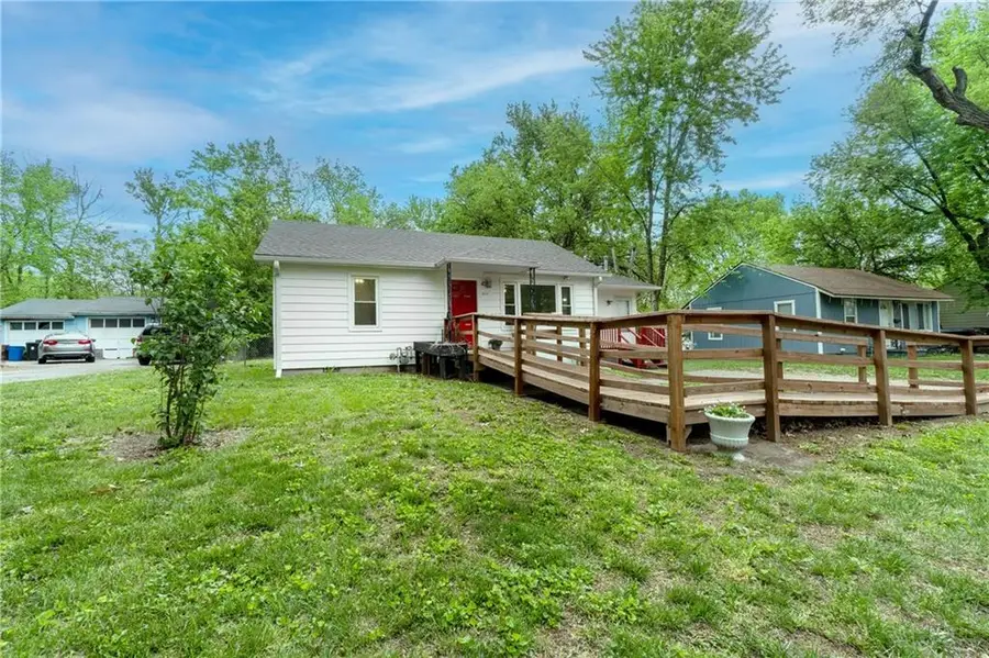 5114 Clark Street, Kansas City, KS 66106 - #2