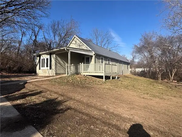 809 Seneca Street, Leavenworth, KS 66048