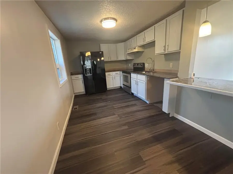 809 Seneca Street, Leavenworth, KS 66048 - #3