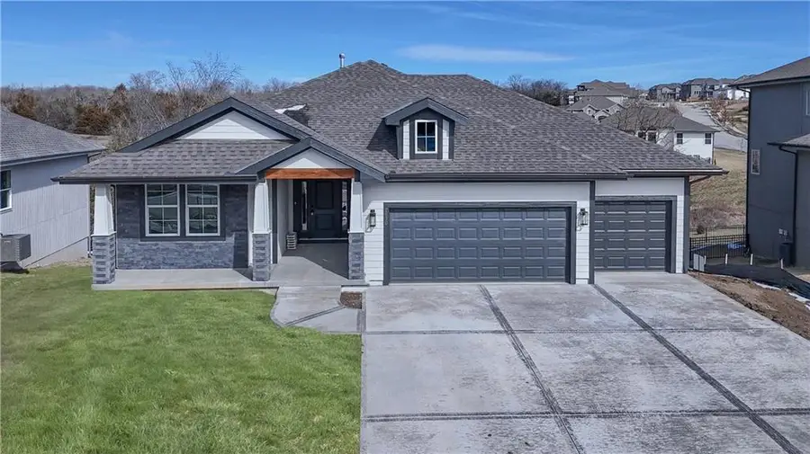 2240 W Wabash Street, Olathe, KS 66061 - #2