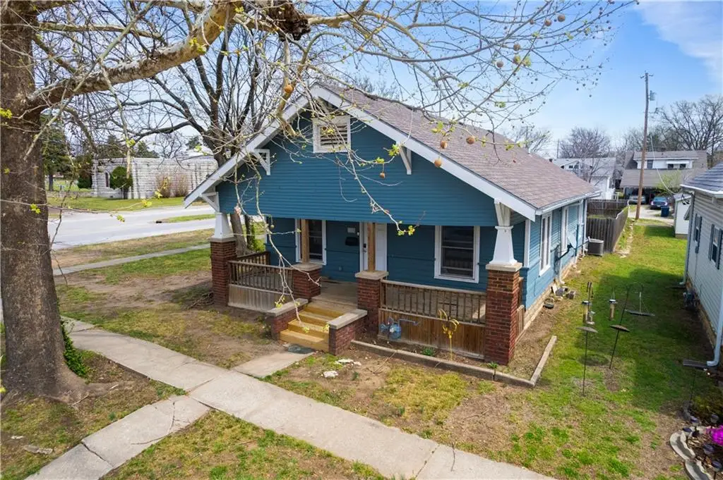 1228 N 6th Street, Independence, KS 67301 - #1