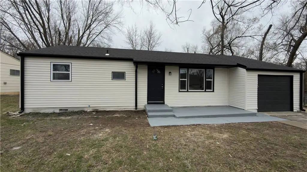 7207 E 86th Street, Kansas City, MO 64138 - #1