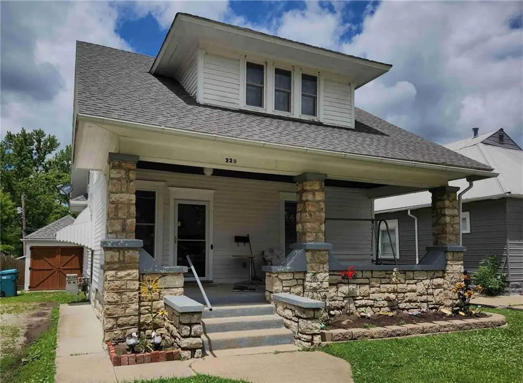 220 Main Street, Osawatomie, KS 66064 - #1