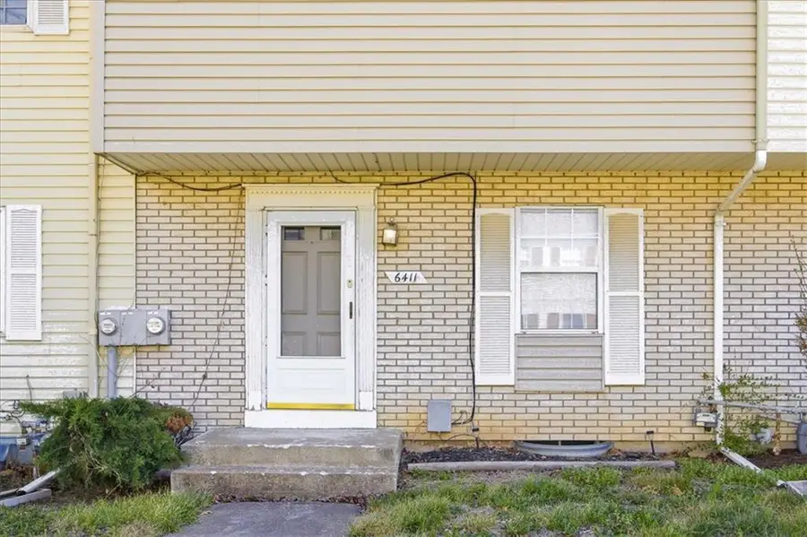 6411 E 127th Street, Grandview, MO 64030 - #2