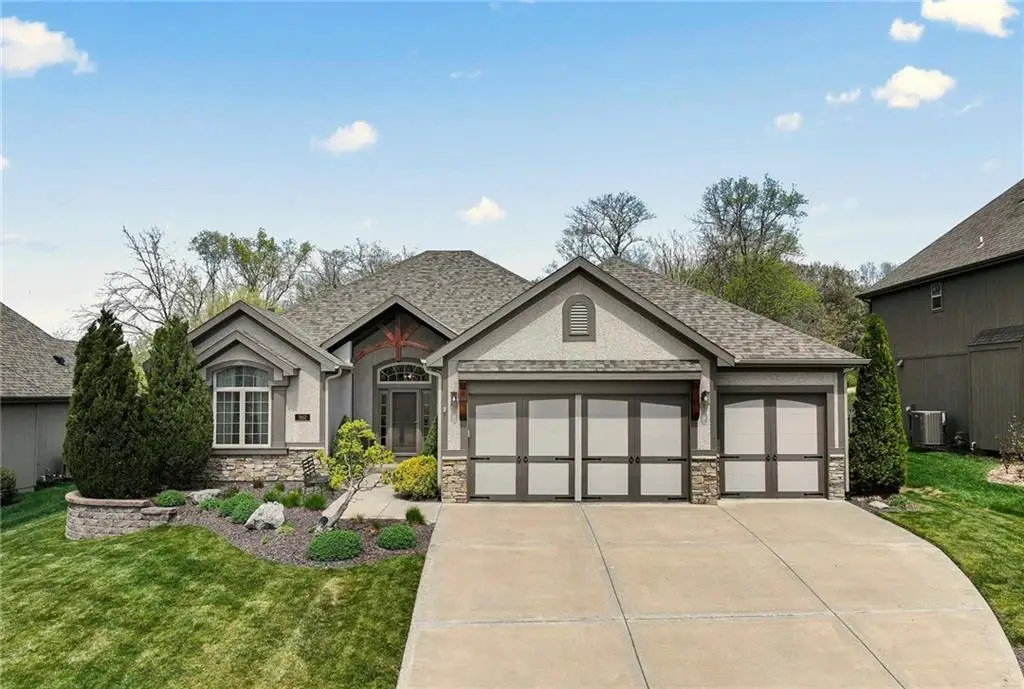 3112 NE 92nd Street, Kansas City, MO 64156 - #1