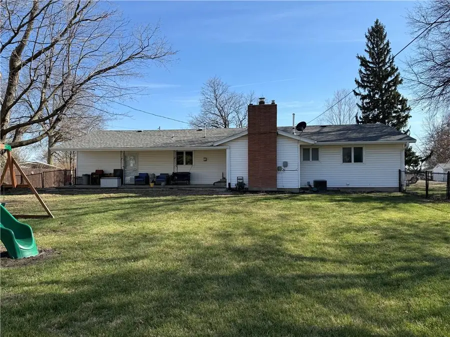 110 Osage Avenue, Hiawatha, KS 66434 - #2