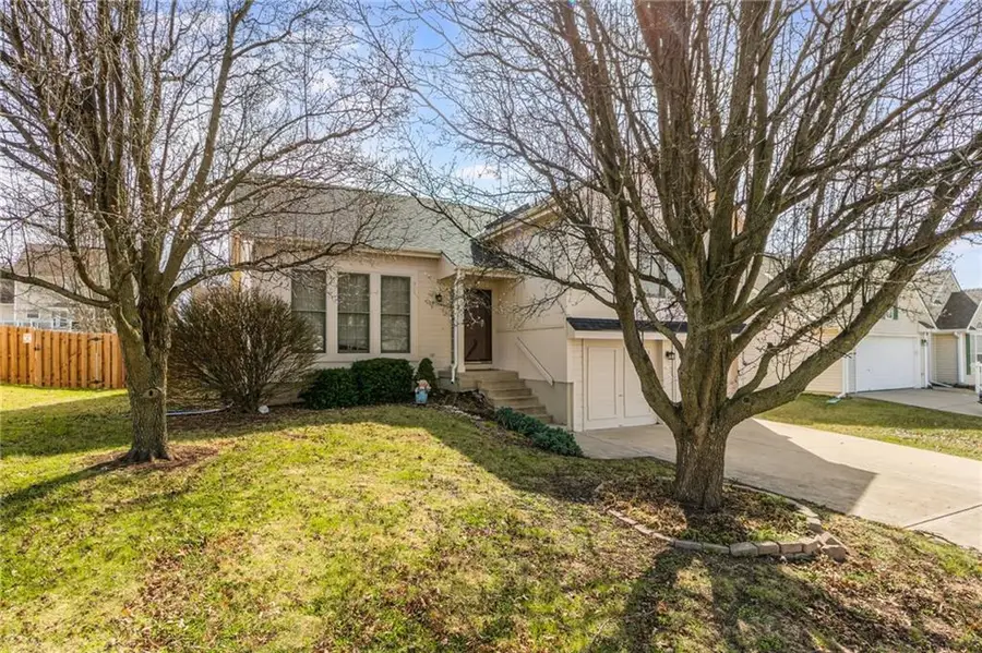 1104 River Run Drive, Platte City, MO 64079 - #2