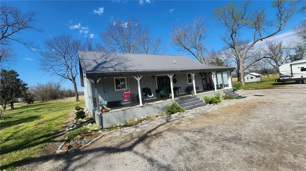 488 W 640th Avenue, Girard, KS 66743 - #1