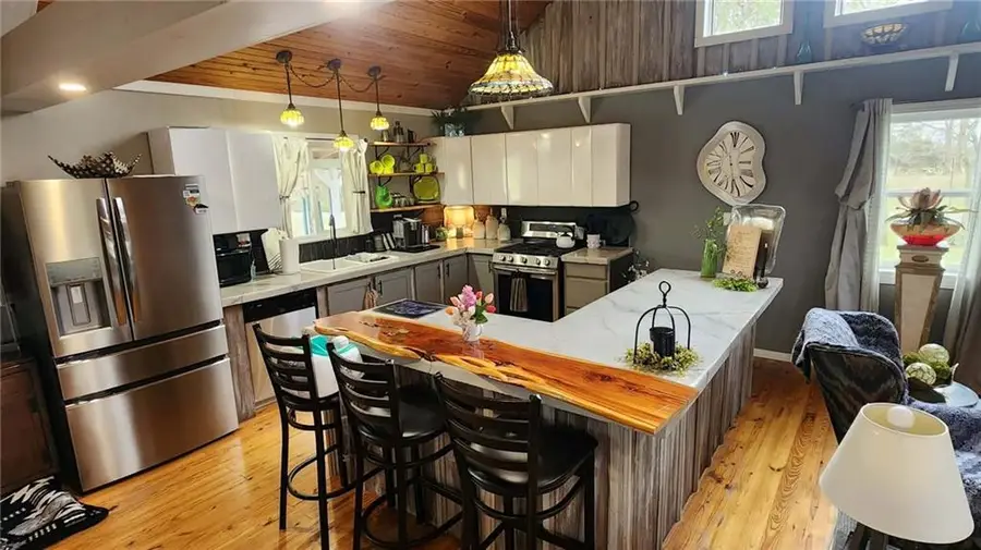 488 W 640th Avenue, Girard, KS 66743 - #3