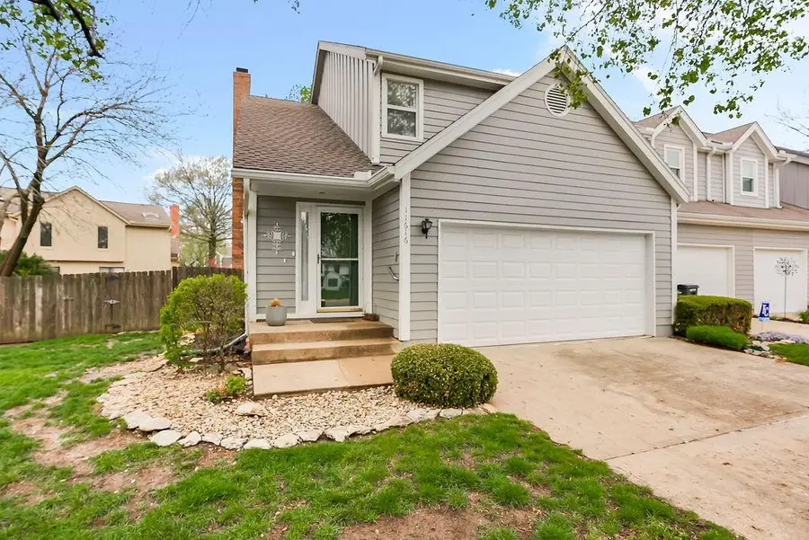 11616 Bluejacket Street, Overland Park, KS 66210 - #2