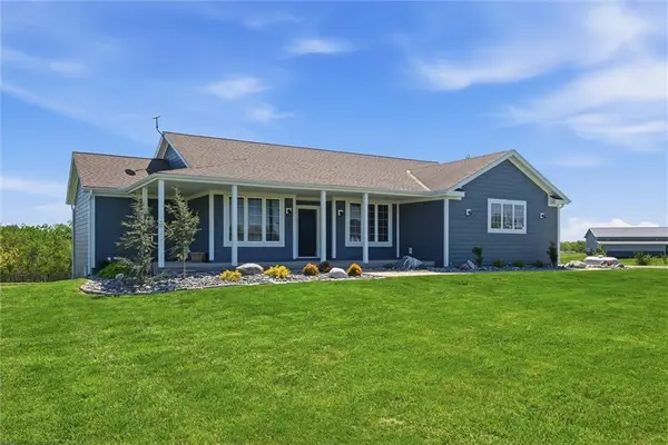 17368 254th Street, Tonganoxie, KS 66086