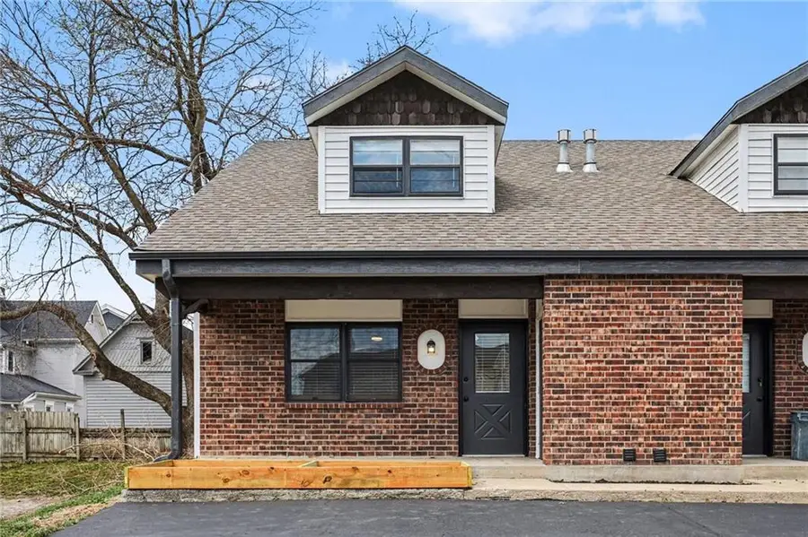 106A Smith Street, Smithville, MO 64089 - #3