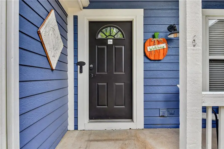 409 S Pumpkin Ridge Circle, Gardner, KS 66030 - #2