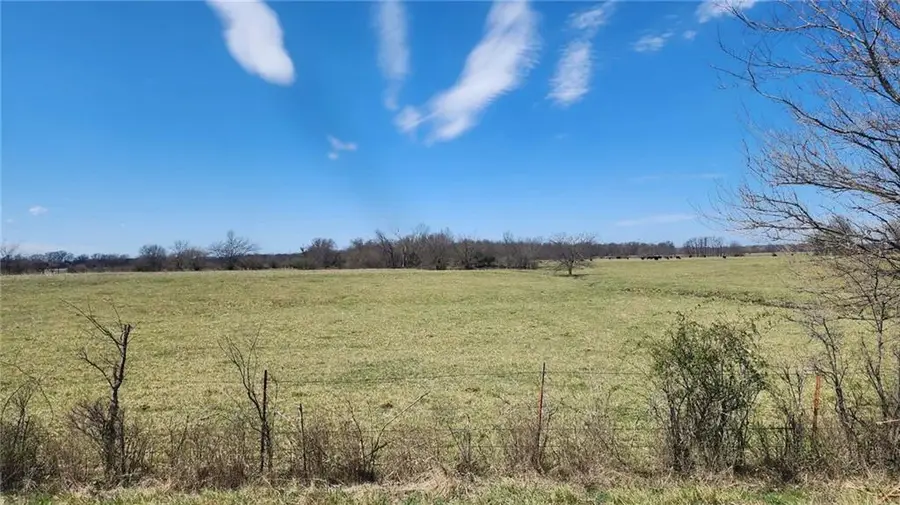 W 670th Avenue, Girard, KS 66743 - #3