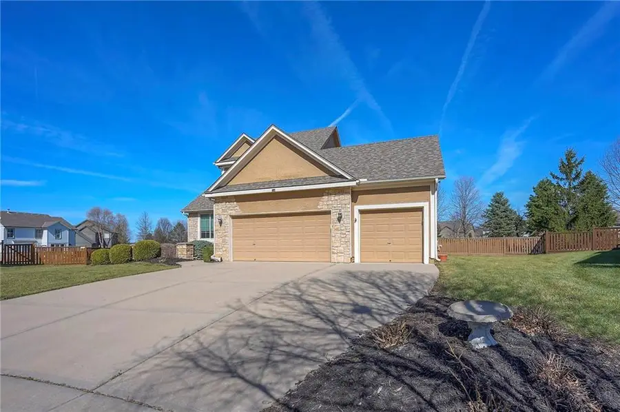 16155 S Harbinger Street, Olathe, KS 66062 - #2