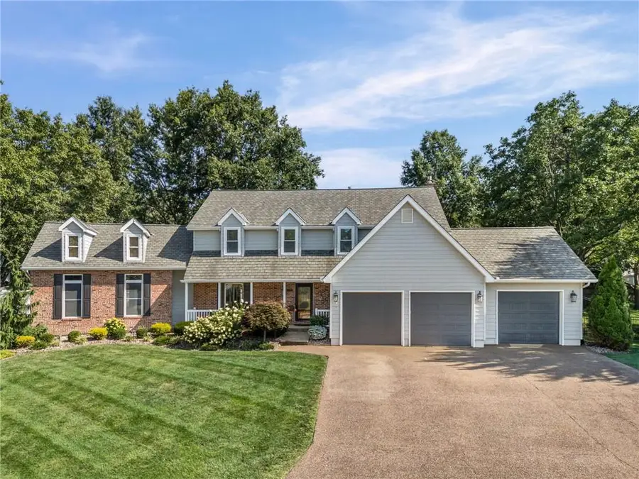 1501 E Sleepy Hollow Drive, Olathe, KS 66062 - #2