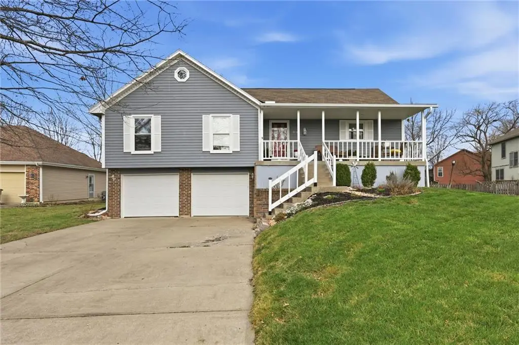 814 S Park Drive, Raymore, MO 64083 - #1